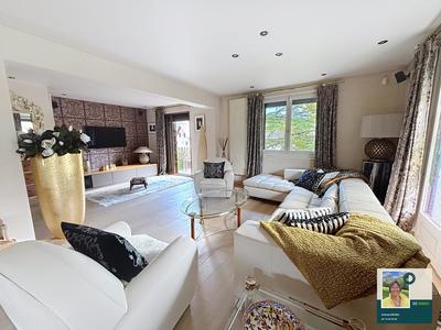 Villa - 410 m² - 24 pièces