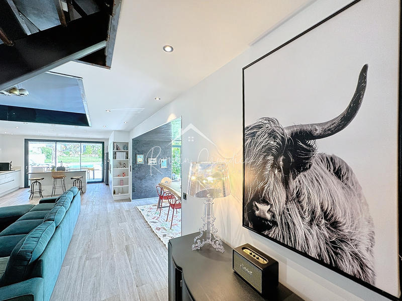 Villa - 196 m² - 5 pièces