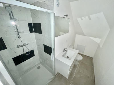 Appartement - 90 m² - 4 pièces