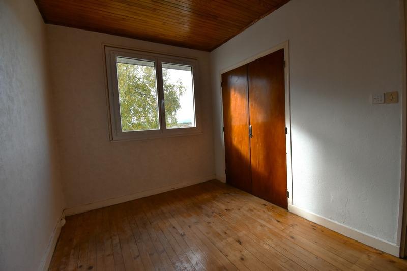 Maison - 122 m² - 7 pièces