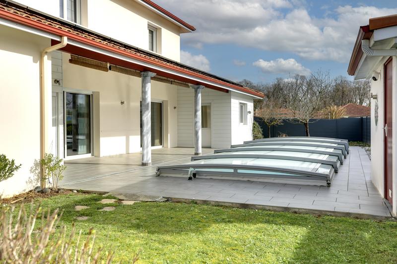 Maison - 210 m² - 7 pièces