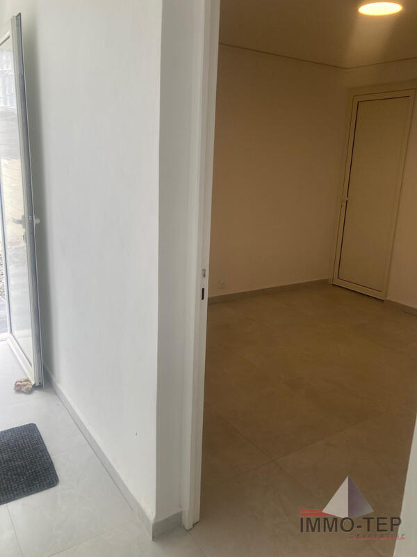 Local d'activités - 27 m²