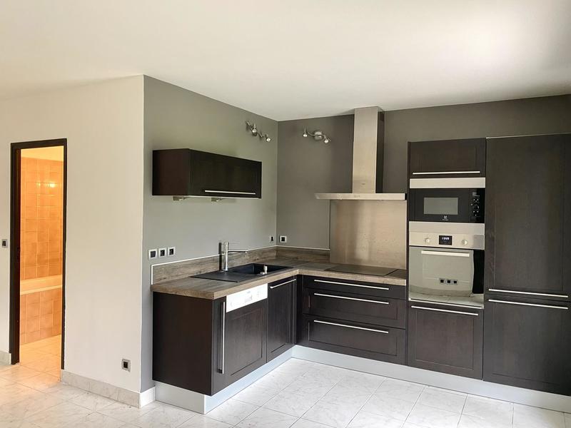 Château - 360 m² - 8 pièces