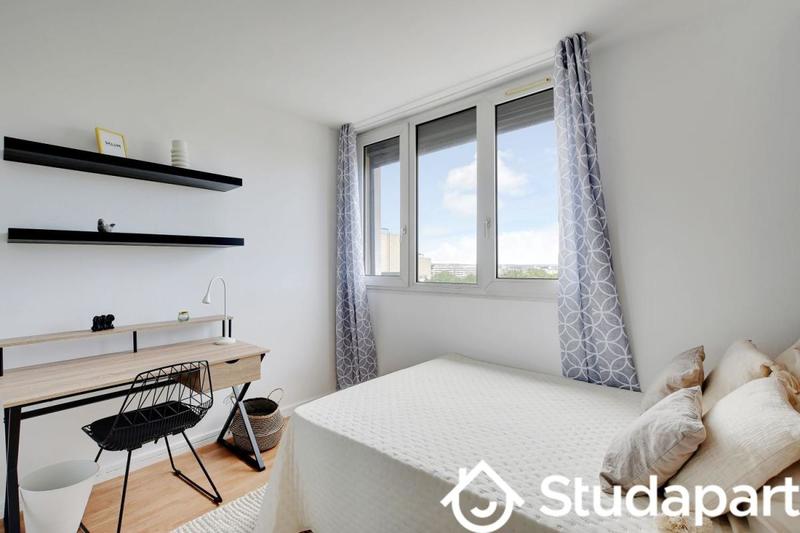 Chambre - 10 m² - 1 pièce