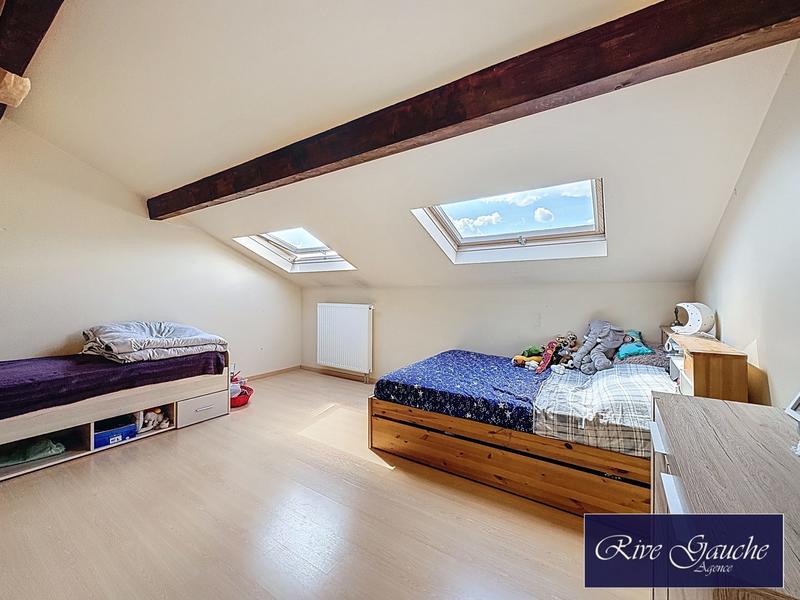 Maison - 267 m² - 7 pièces