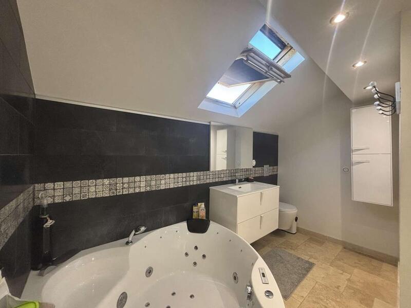 Maison - 190 m² - 5 pièces