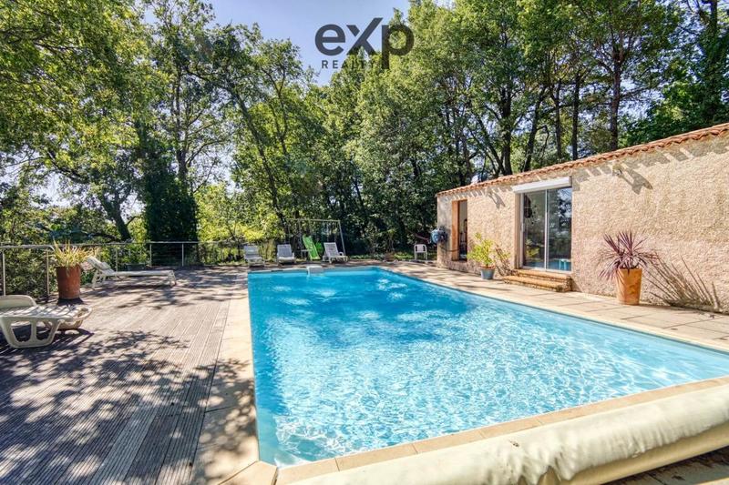 Maison - 203 m² - 6 pièces