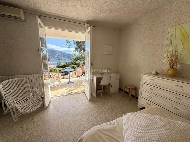 Villa - 189 m² - 6 pièces