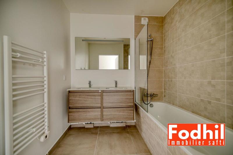 Appartement - 82 m² - 4 pièces