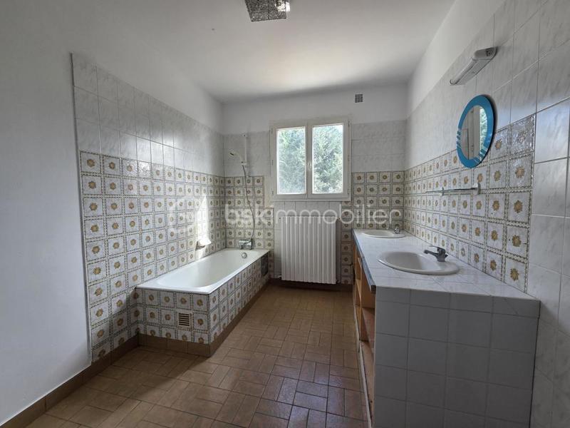 Maison - 77 m² - 5 pièces