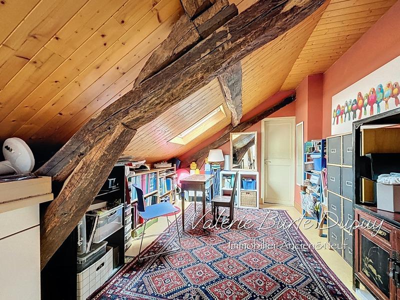 Maison - 184 m² - 7 pièces