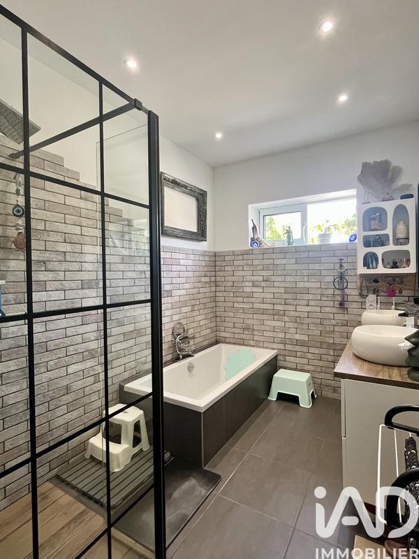 Maison - 110 m² - 5 pièces