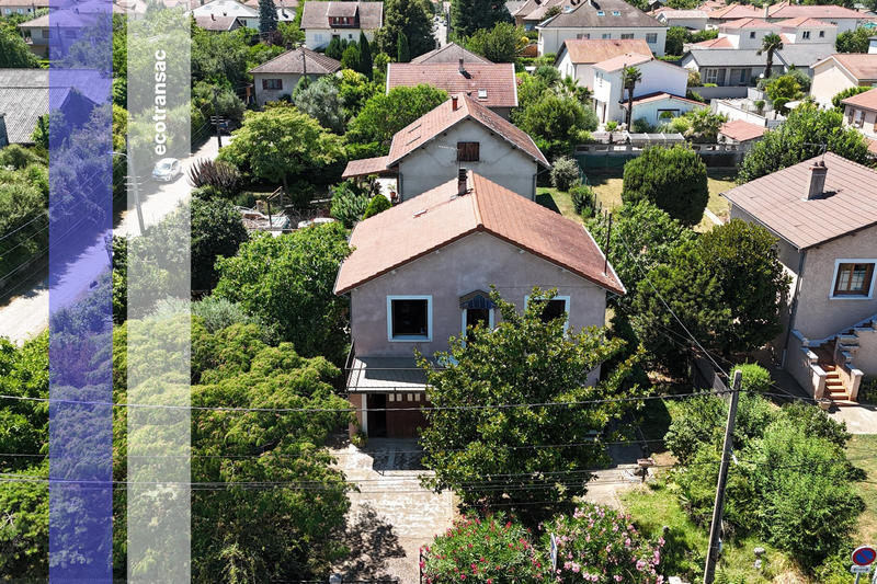 Maison - 202 m² - 4 pièces