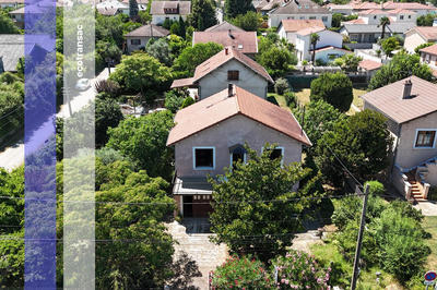 Maison - 202 m² - 4 pièces