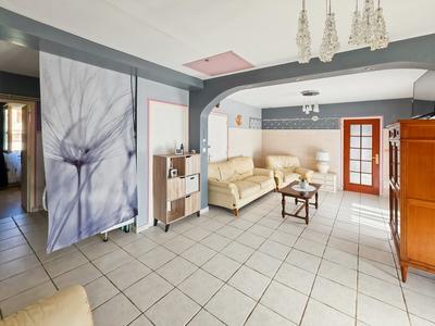 Maison - 157 m² - 7 pièces