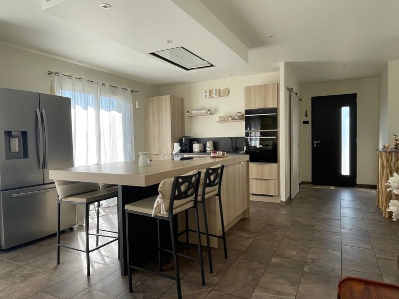 Maison - 105 m² - 4 pièces