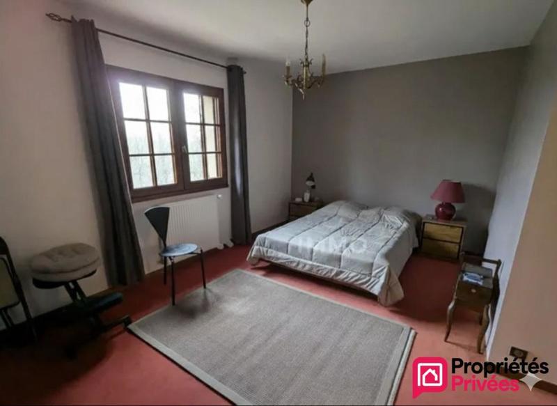 Villa - 272 m² - 6 pièces