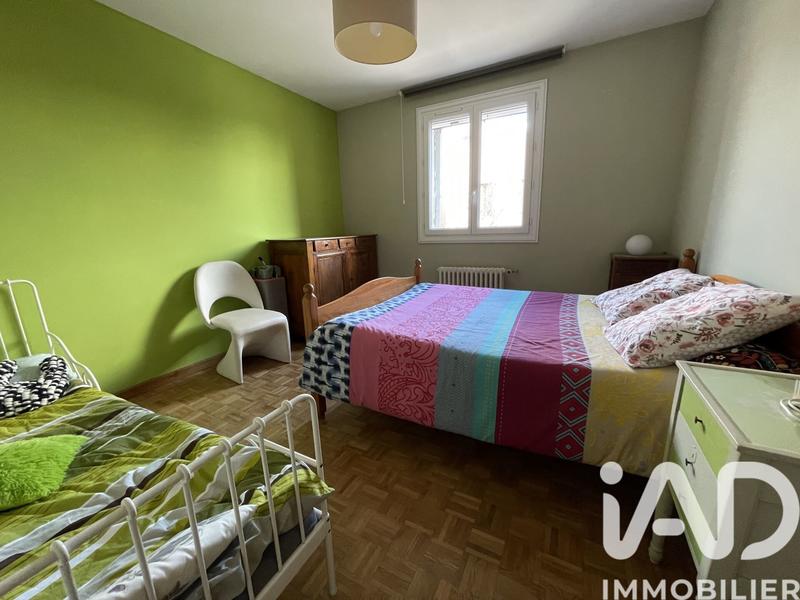 Maison - 180 m² - 7 pièces