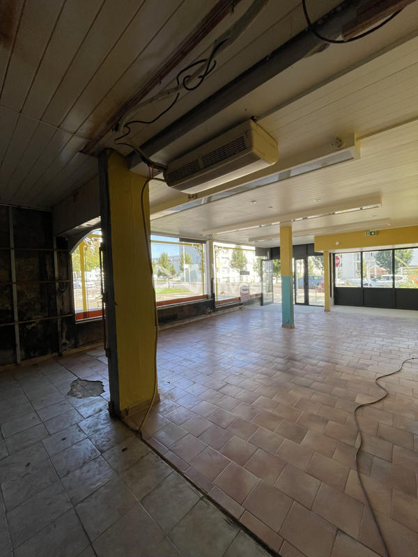 Local commercial - 180 m²