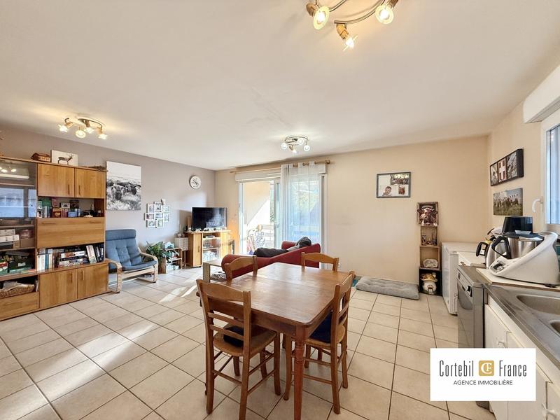 Appartement - 65 m² - 3 pièces