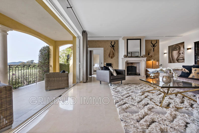 Villa - 250 m² - 7 pièces