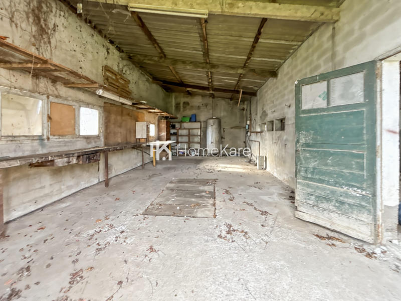 Maison - 220 m² - 7 pièces