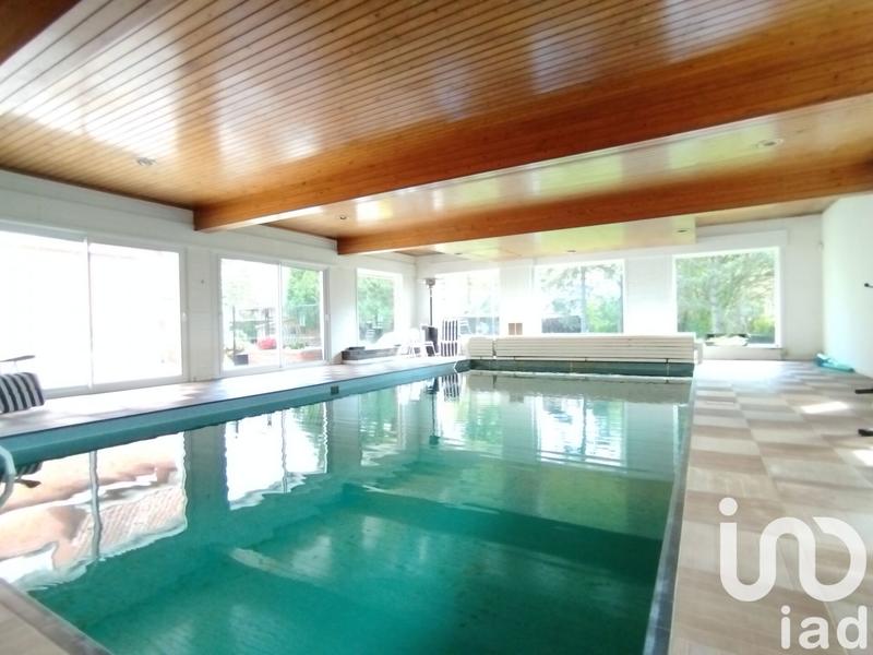 Maison de maîtres - 330 m² - 10 pièces