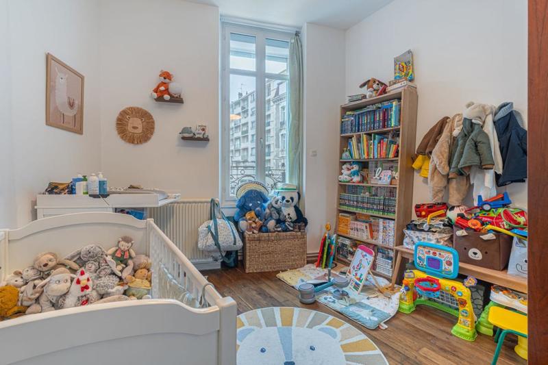 Appartement - 82 m² - 3 pièces