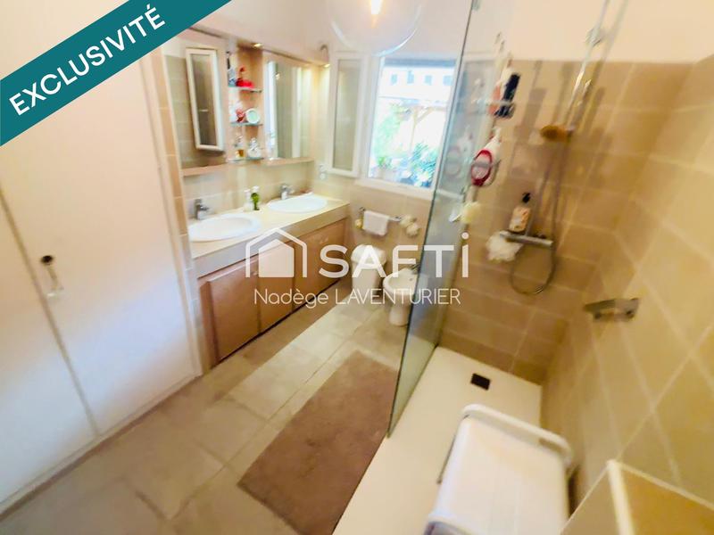 Villa - 357 m² - 8 pièces