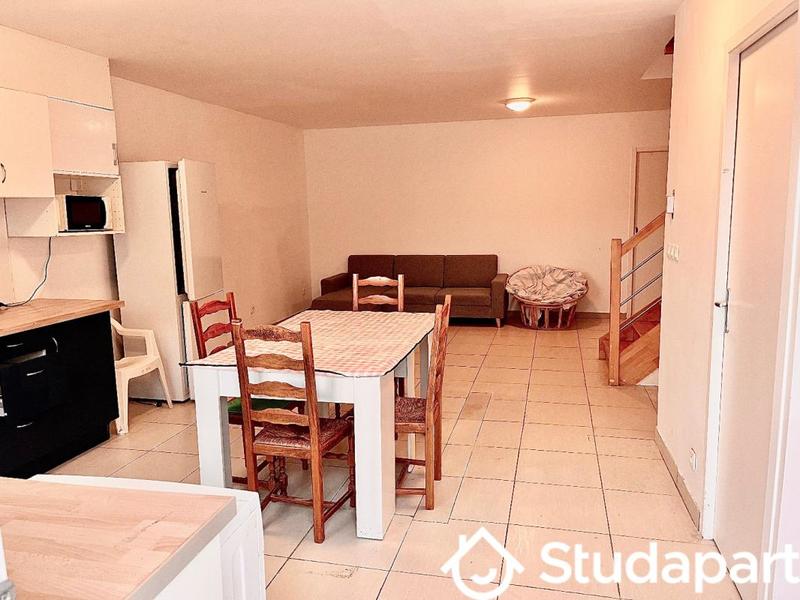 Chambre - 13 m² - 1 pièce