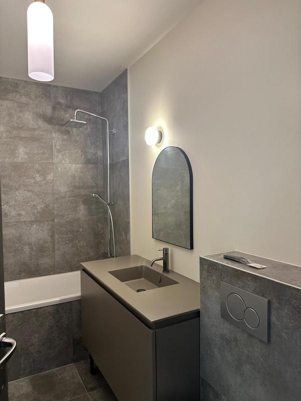 Villa - 353 m² - 8 pièces