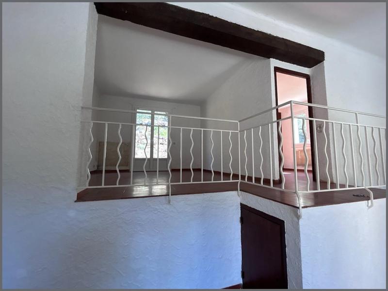 Maison - 230 m² - 10 pièces