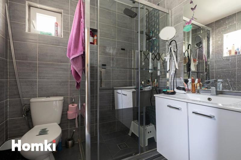 Maison - 96 m² - 5 pièces