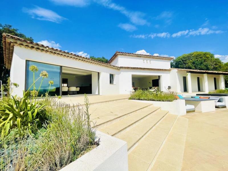 Villa - 166 m² - 4 pièces