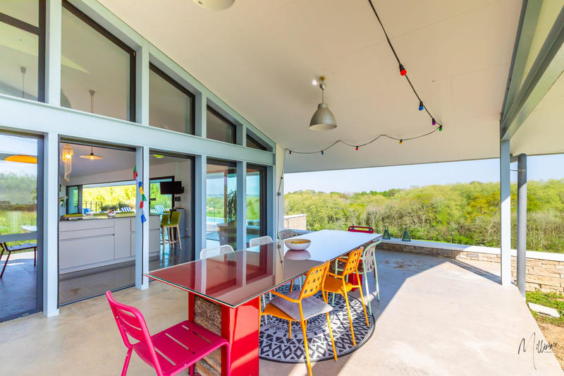 Maison contemporaine - 320 m² - 7 pièces