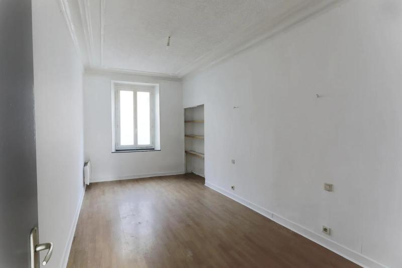 Appartement - 600 m² - 25 pièces