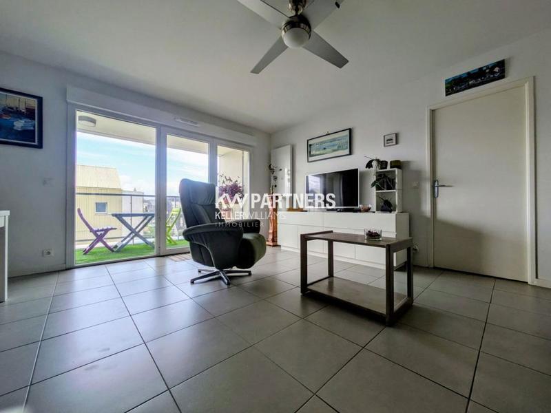 Appartement - 100 m² - 4 pièces