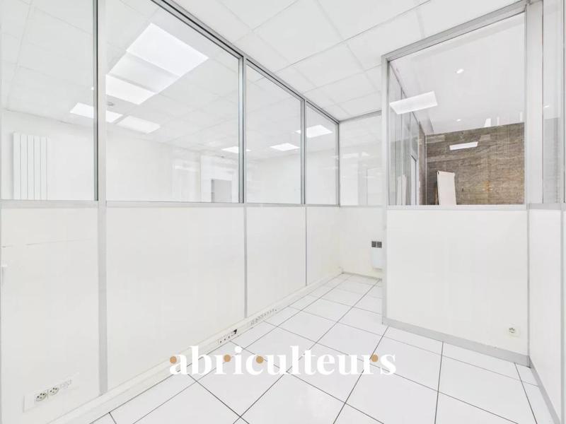 Local commercial - 136 m²