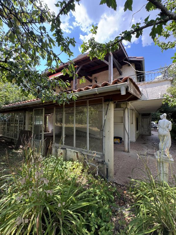 Maison - 200 m² - 6 pièces