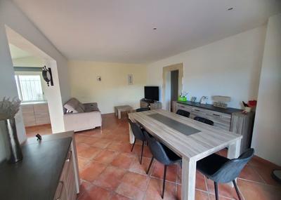 Maison - 198 m² - 7 pièces