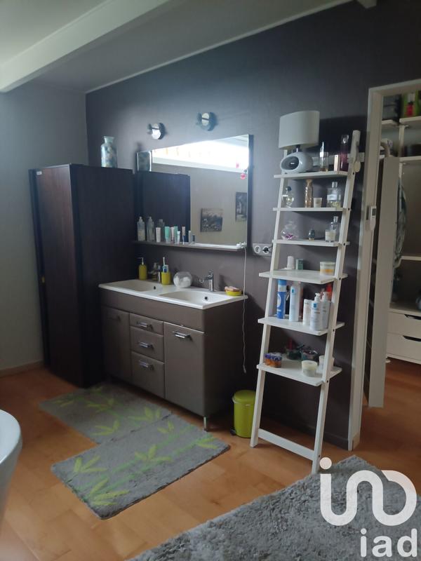 Maison - 235 m² - 4 pièces