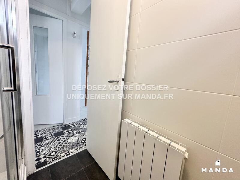 Chambre - 8 m² - 4 pièces