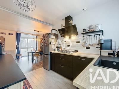 Maison - 75 m² - 4 pièces
