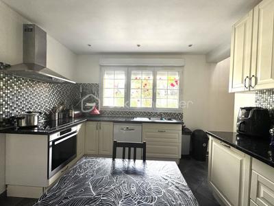 Maison - 168 m² - 7 pièces