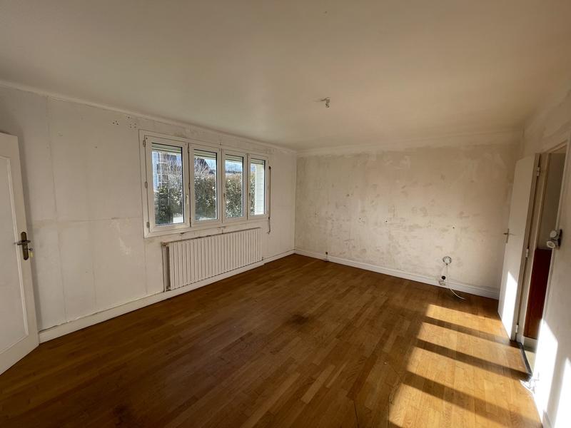 Maison traditionnelle - 76 m² - 4 pièces