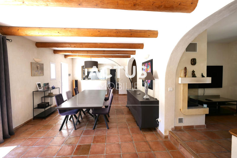 Maison - 195 m² - 9 pièces