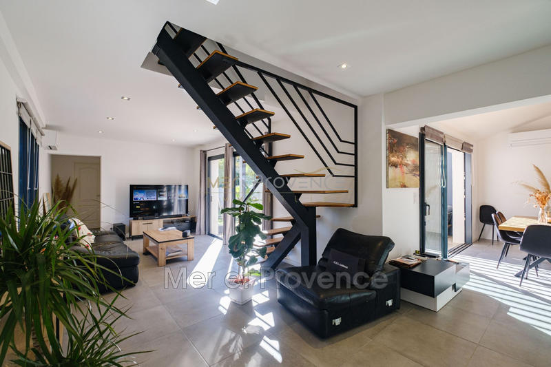 Villa - 90 m² - 4 pièces