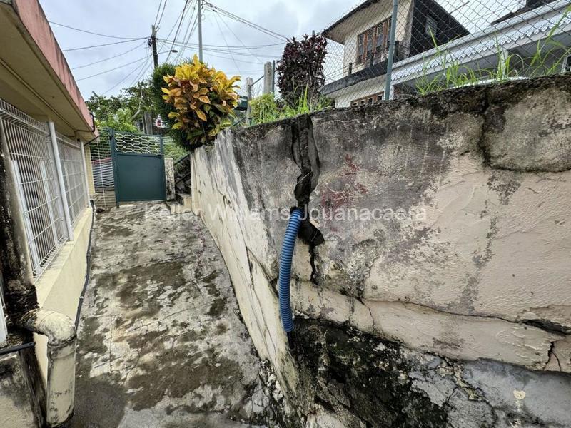 Maison - 139 m² - 9 pièces