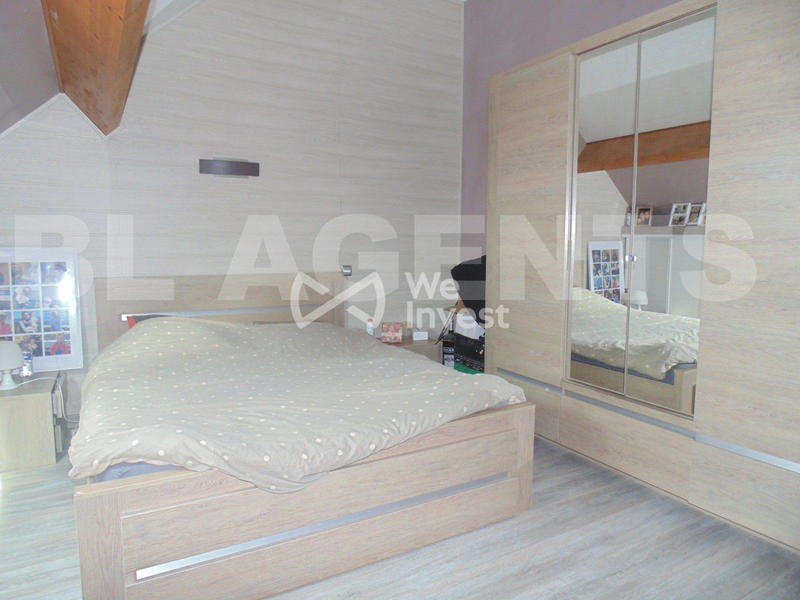 Maison - 224 m² - 7 pièces