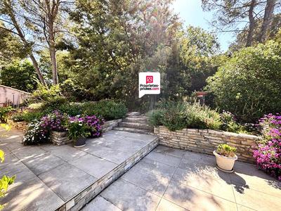 Maison - 210 m² - 7 pièces